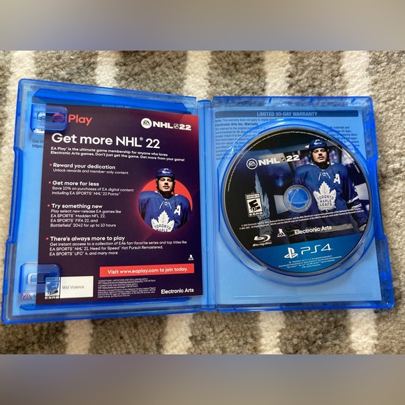 NHL 22 Playstation 4 PS4 video game - Picture 2 of 2